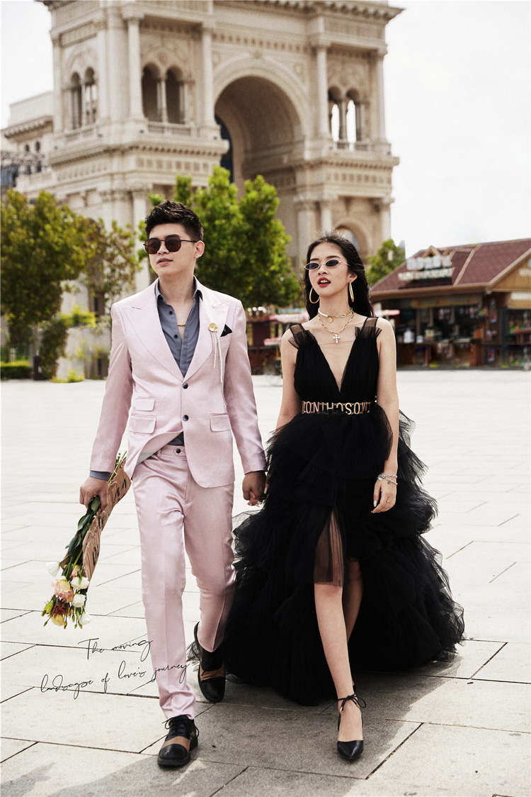 Mr.zou&Mrs.wu